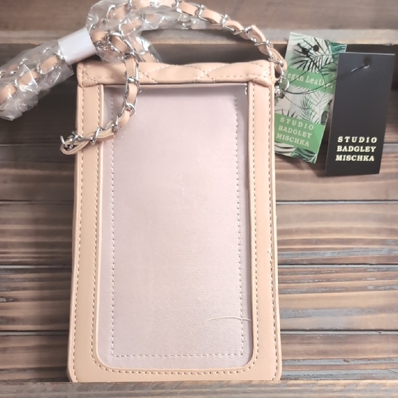 Quilted Vegan Leather Phone Case Crossbody. - Picture 4 of 7